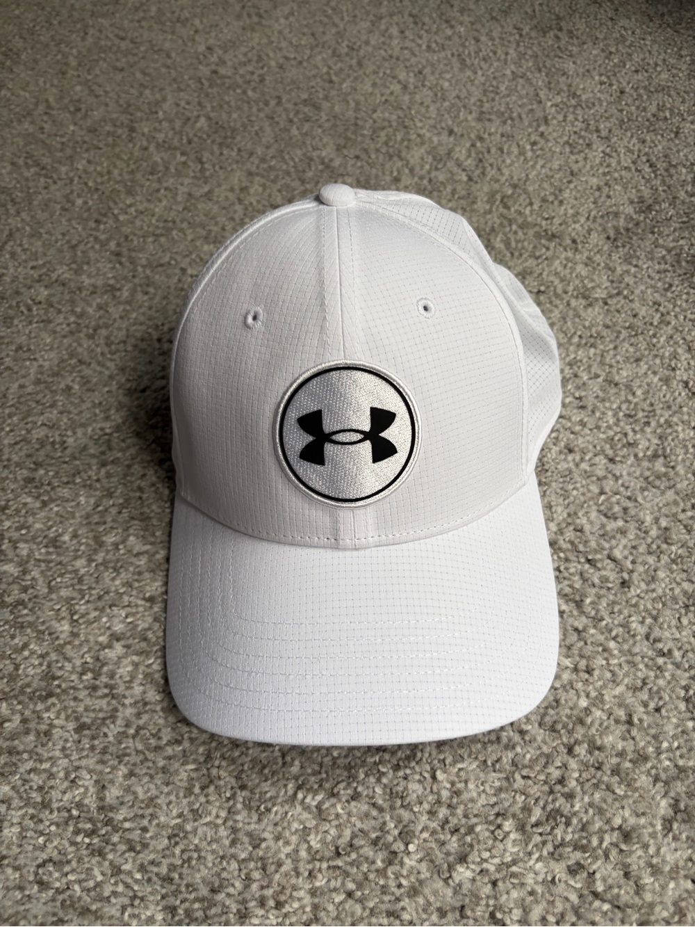 NWT Men's Under Armour White Golf Hat - Size M/L